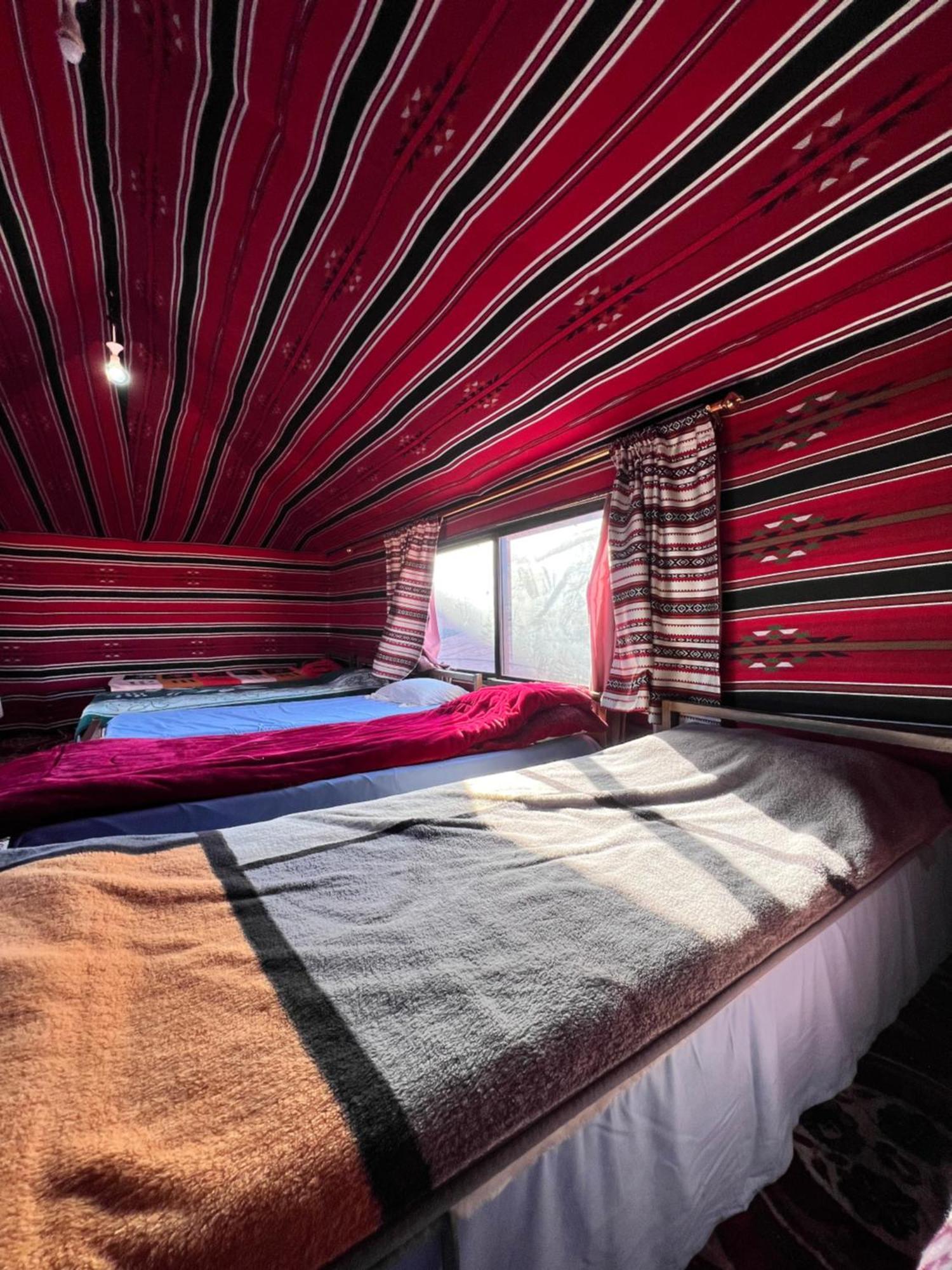 Khaled'S Camp Hotel Wadi Rum Bagian luar foto