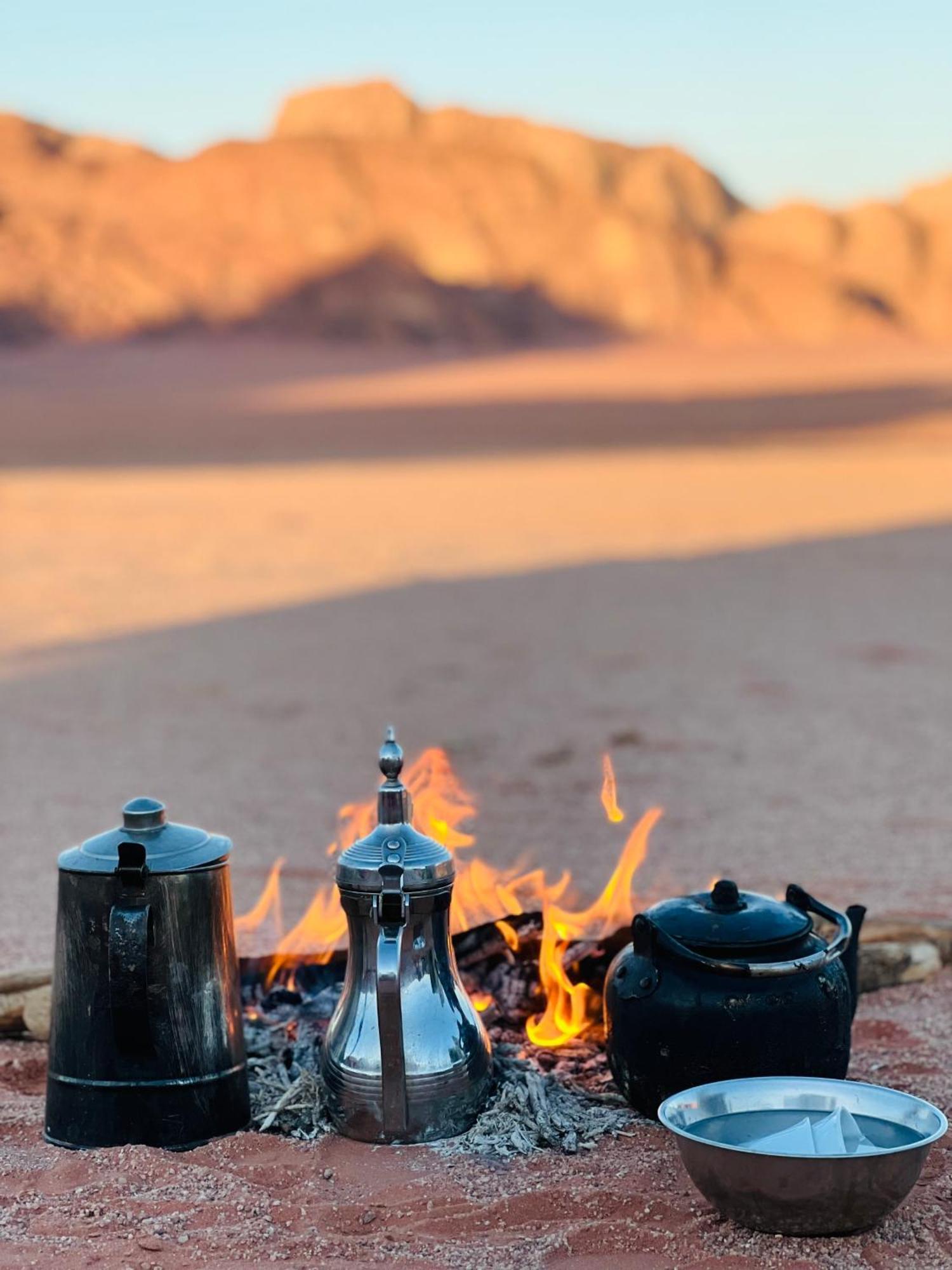 Khaled'S Camp Hotel Wadi Rum Bagian luar foto