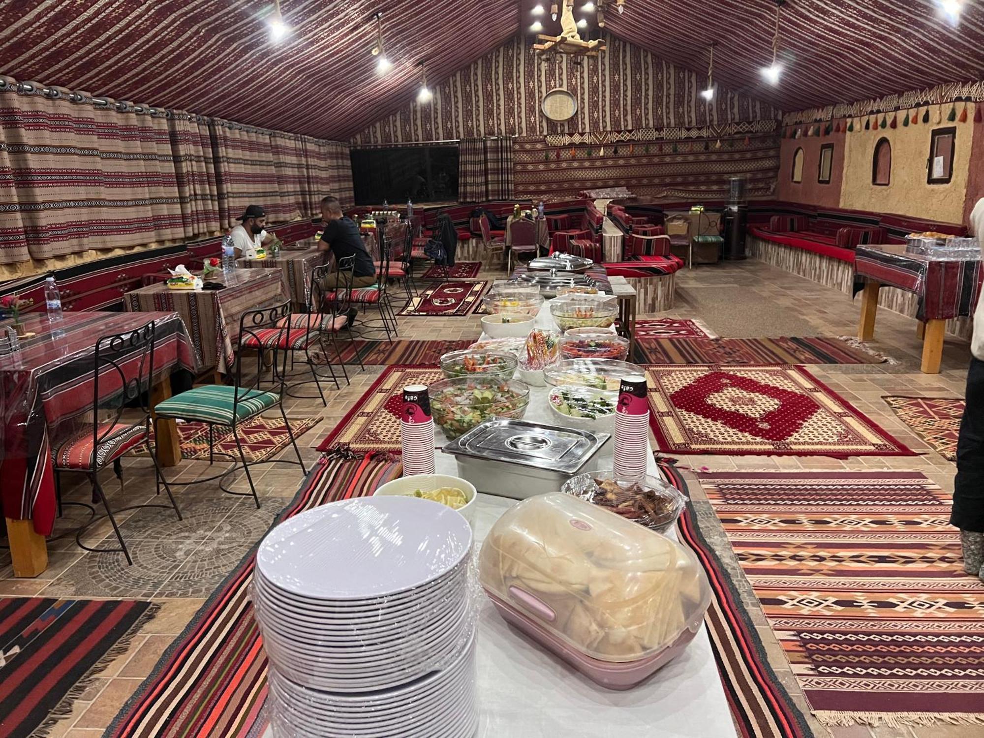 Khaled'S Camp Hotel Wadi Rum Bagian luar foto