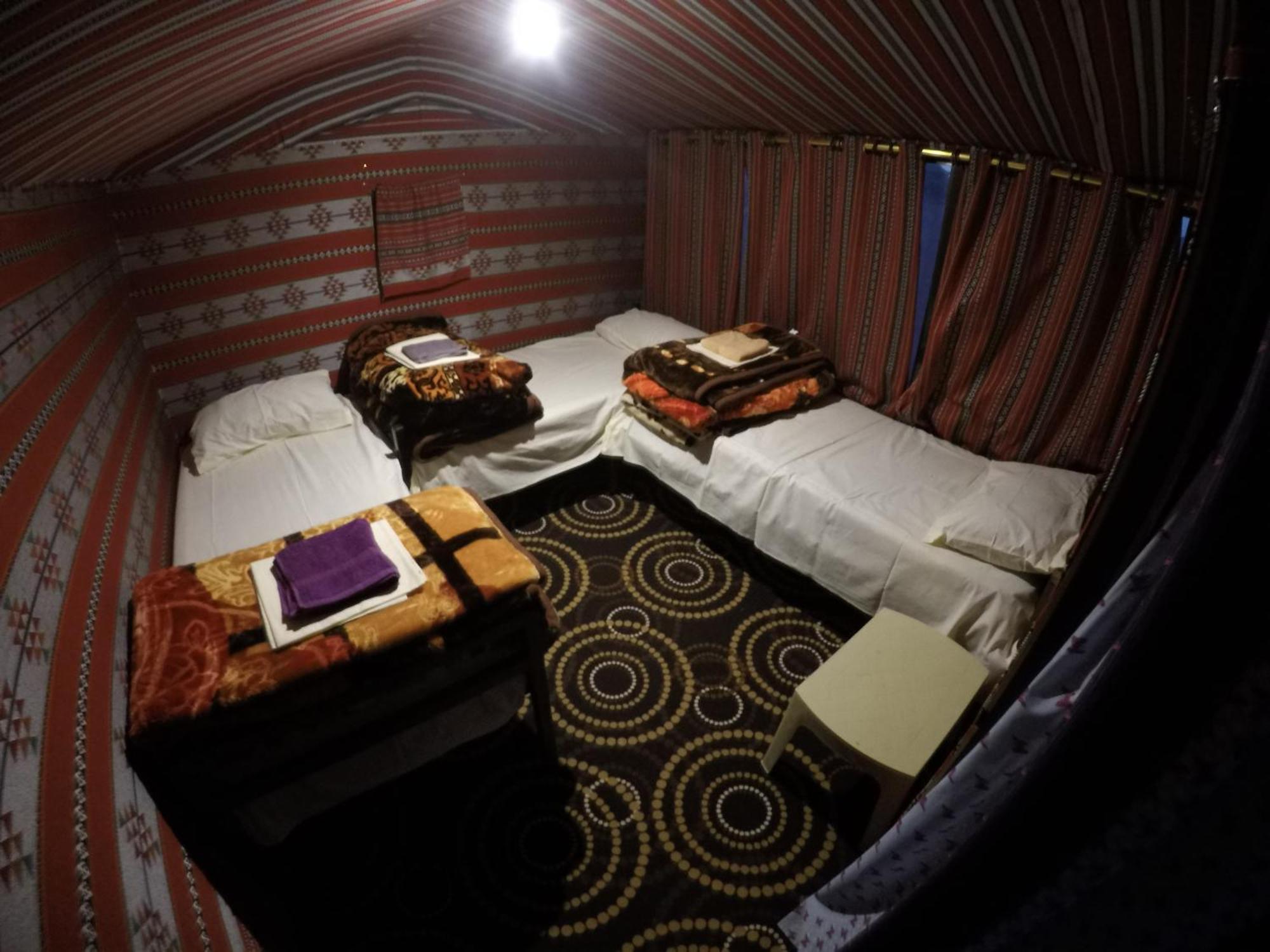 Khaled'S Camp Hotel Wadi Rum Bagian luar foto
