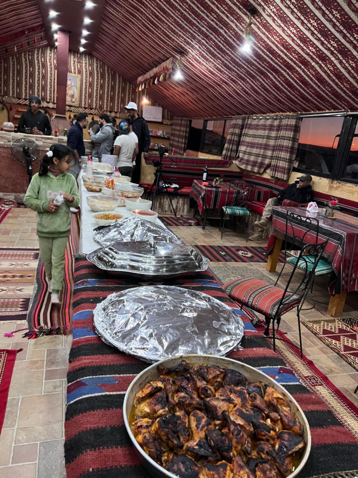 Khaled'S Camp Hotel Wadi Rum Bagian luar foto